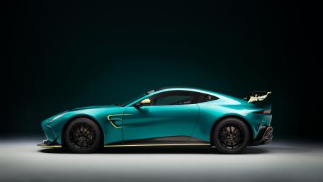 Sleek 2024 Aston Martin Vantage GT4 wallpaper