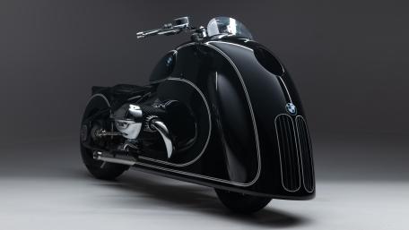 Sleek BMW R 18 Motorcycle Elegance wallpaper