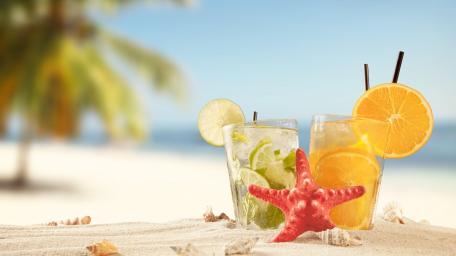 Tropical Beachside Refreshment wallpaper