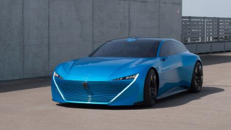 Futuristic Elegance of Peugeot Instinct wallpaper