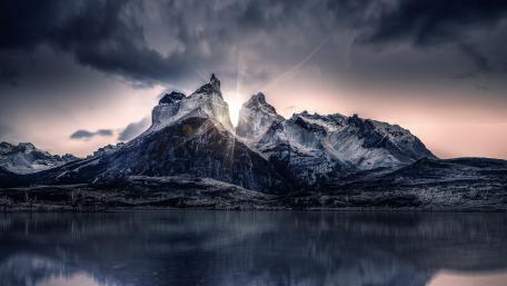 Majestic Dawn at Cordillera Paine wallpaper