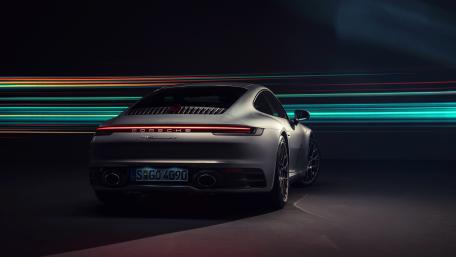 Porsche 911 in Motion Beauty at Night wallpaper