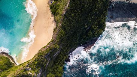 Kelingking Beach Aerial Splendor wallpaper