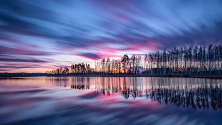Dusk Reflections in Östergötland wallpaper