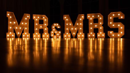 Mr & Mrs in Lights wallpaper