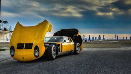 Lamborghini Miura in Stunning 4K wallpaper