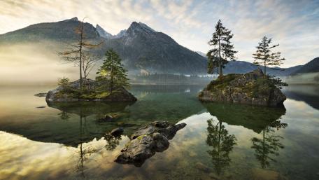 Peaceful Hintersee Lake at Sunrise wallpaper