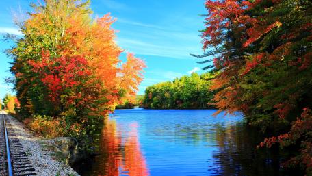 Autumn Splendor by the Lake wallpaper