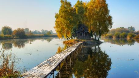The Fisherman’s House on Love Islet in Staryi Solotvyn wallpaper