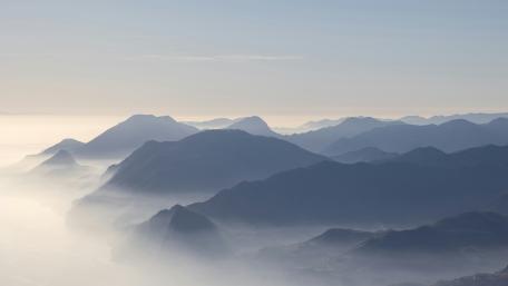 Misty Mountain Serenity wallpaper