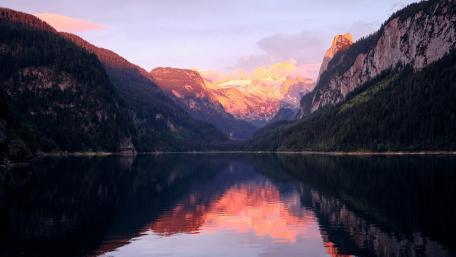 Sunset Serenity at Gosauseen wallpaper