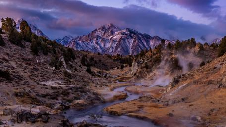 A Serene Dawn at Hot Creek Springs in California wallpaper