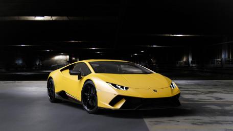 Lamborghini Huracan Performante in Dark Garage wallpaper