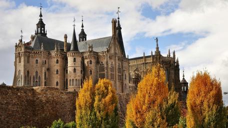 Episcopal Palace in Autumn Glory wallpaper