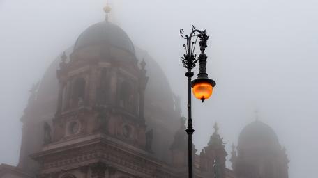Berlin Cathedral Shrouded in Fog wallpaper