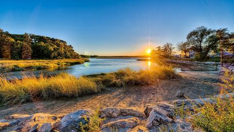 Golden Sunset Over Long Island River wallpaper