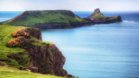 Breathtaking Worms Head Seascape wallpaper