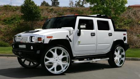 HUMMER H2 SUT in Style wallpaper