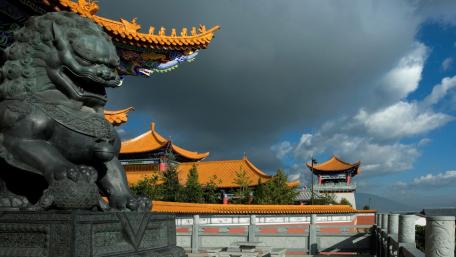 Intricate Harmony in Chinese Architecture and Art wallpaper