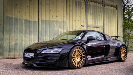Audi R8 Elegance in High Definition wallpaper