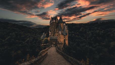 Burg Eltz Amidst Mystical Twilight Skies wallpaper