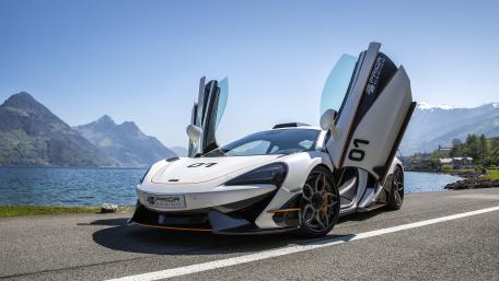 Elegance on Wheels the McLaren 570S Dreamcar Wallpaper wallpaper