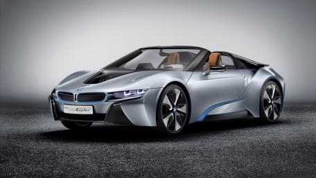 BMW i8 Roadster Elegance in Motion wallpaper