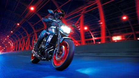 Yamaha MT-15 Thrilling Night Ride wallpaper