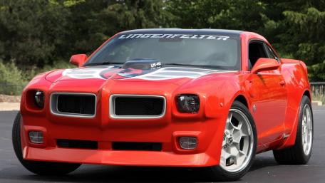 Chevrolet Camaro TA in Vibrant Red Glory wallpaper