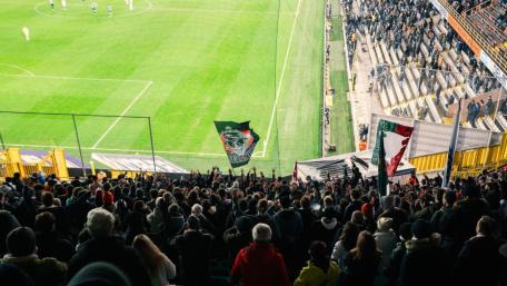 VAK 202 away at Bruges wallpaper