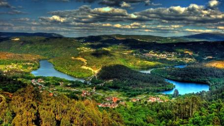 Serene River Meandering through Verdant Valley wallpaper