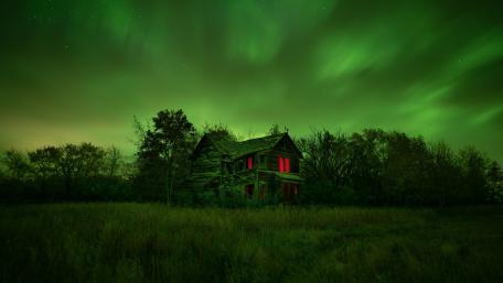 Abandoned house wallpaper