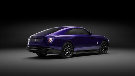 Rolls-Royce Spectre Black Badge Elegance wallpaper