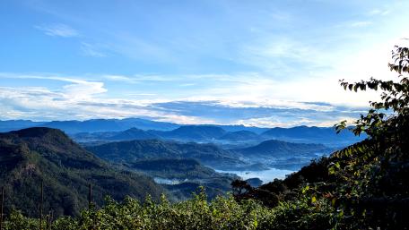Breathtaking Sri Lankan Landscape Wallpaper wallpaper