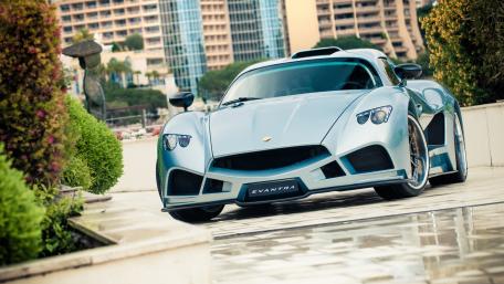 Mazzanti Evantra Elegance on Display wallpaper