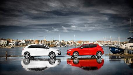 Stylish SEAT Ibiza at the Waterfront wallpaper