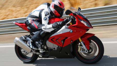 BMW S 1000 RR in Motion High-Resolution Beauty wallpaper