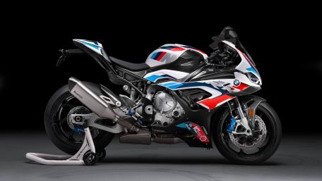 BMW M 1000 RR in Stunning 4K Detail wallpaper