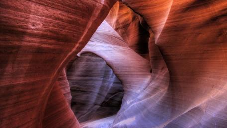 Majestic Sandstone Waves of Antelope Canyon wallpaper