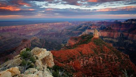 Grand Canyon's Majestic Sunrise Panorama wallpaper