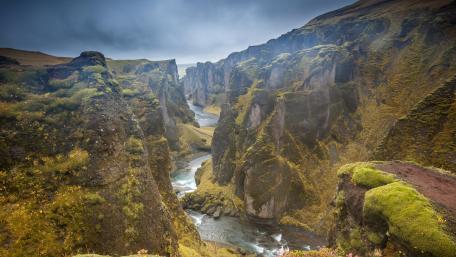 Majestic Views of Fjaðrárgljúfur Canyon Iceland wallpaper
