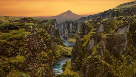 Fjaðrárgljúfur Canyon Sunset Majesty wallpaper
