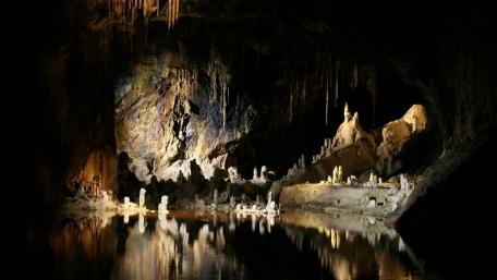Mysterious Glow of Saalfeld Fairy Grottoes wallpaper