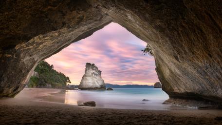 Serene Beauty of Cathedral Cove in New Zealand wallpaper