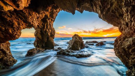 Majestic Sunset at El Matador State Beach wallpaper