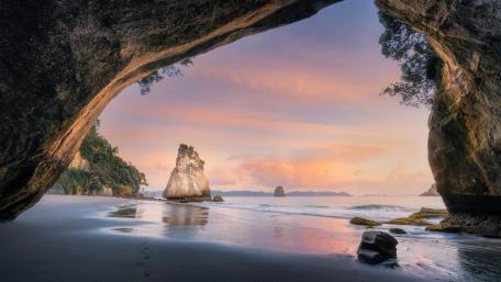 Tranquil Moments at Cathedral Cove in New Zealand wallpaper