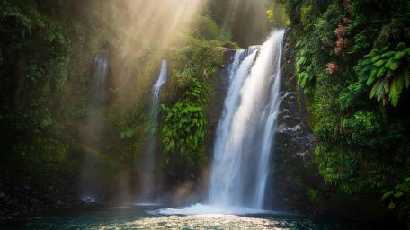 Sunny Waterfall wallpaper