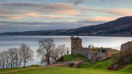 Ruins by the Loch at Dusk wallpaper