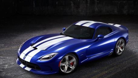 Dodge Viper SRT Power and Elegance in Motion wallpaper