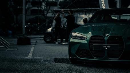 Sleek Elegance in the Shadows wallpaper